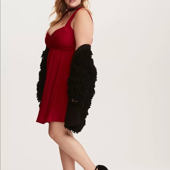 TORRID RED CRISS CROSS DRESS🥳 - Picture 2 of 3